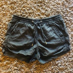 H&M Black Cargo Shorts